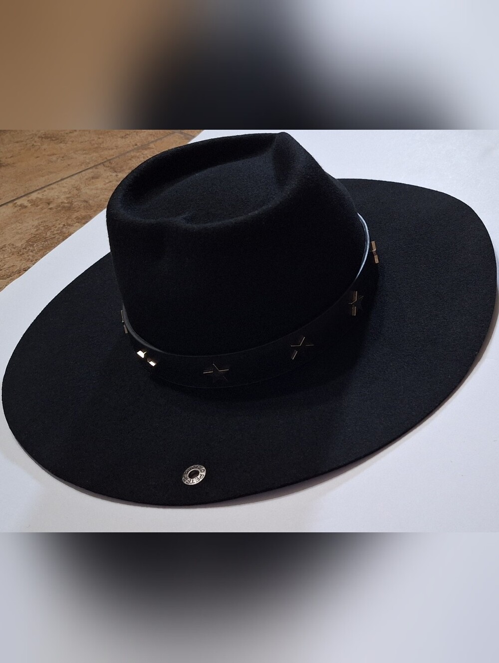Peter Grimm Black Wool Felt Fedora Hat Heart Crown Pinch Studded Band Western